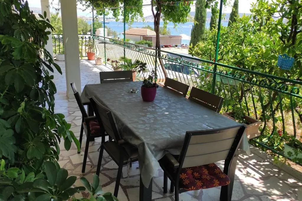 Mlada Apartment & Private Parking Trogir Croatia