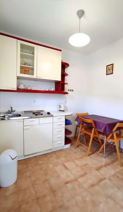 Mlada Apartment & Private Parking Trogir