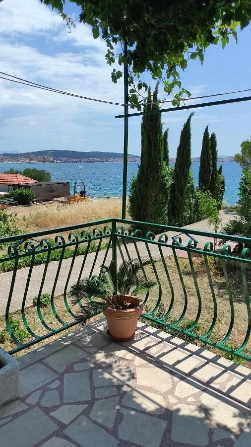 Mlada Apartment & Private Parking Trogir