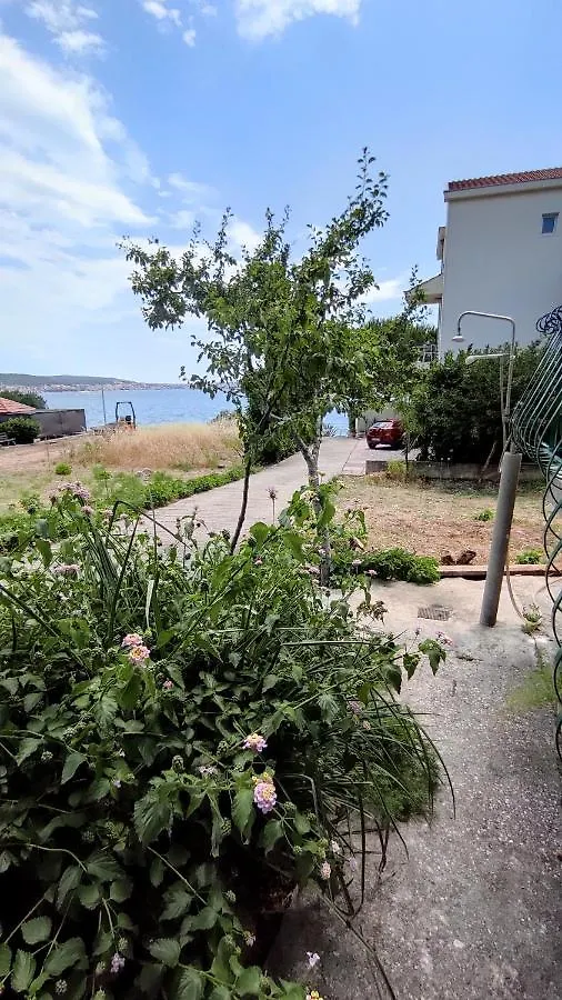 Mlada Apartment & Private Parking Trogir
