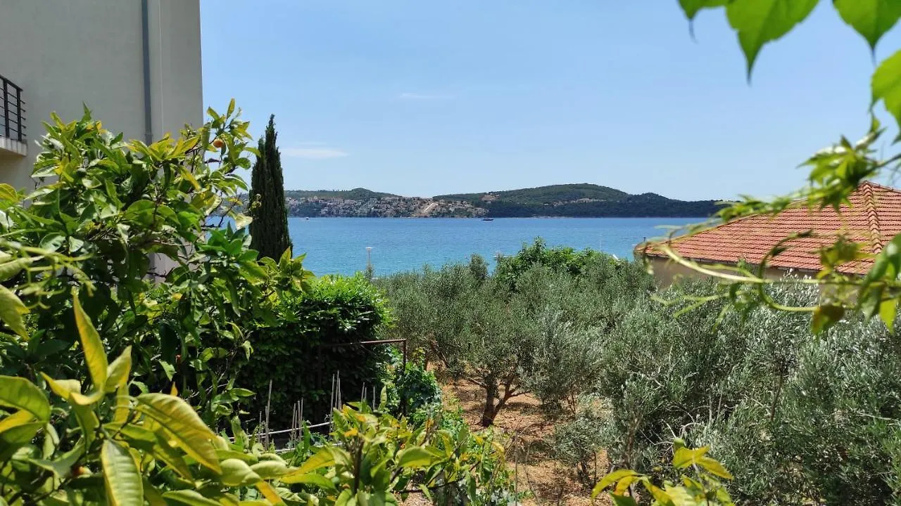Mlada Apartment & Private Parking Trogir
